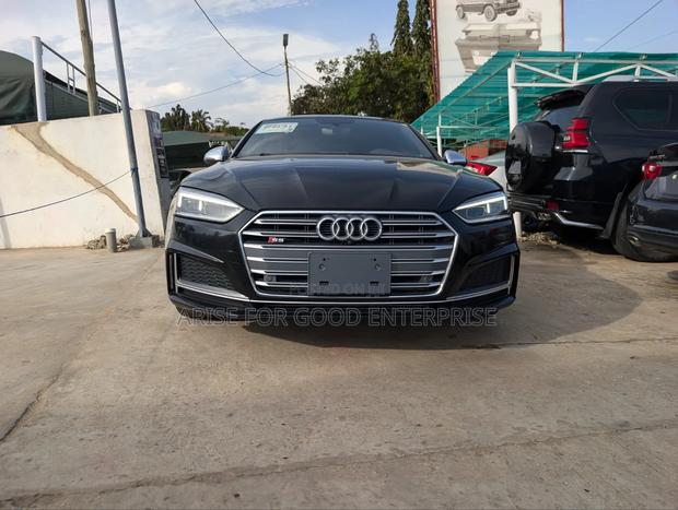 Audi S5 3.0T Premium AWD quattro Sportback 2019 Black