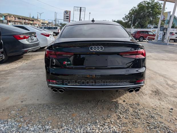 Audi S5 3.0T Premium AWD quattro Sportback 2019 Black