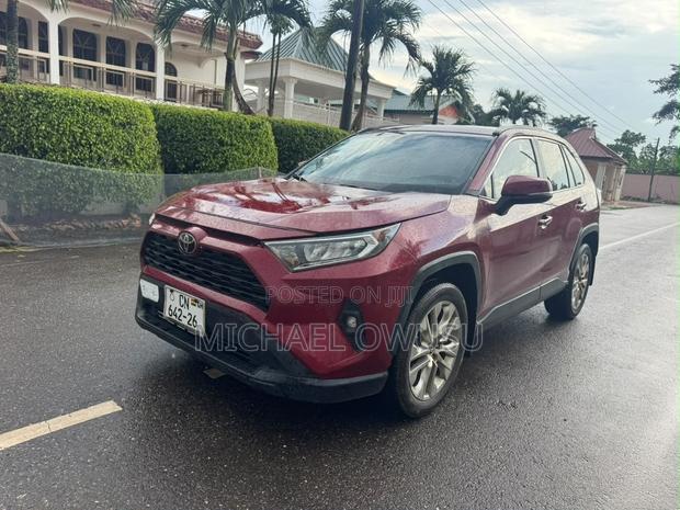 Toyota RAV4 2020 Red