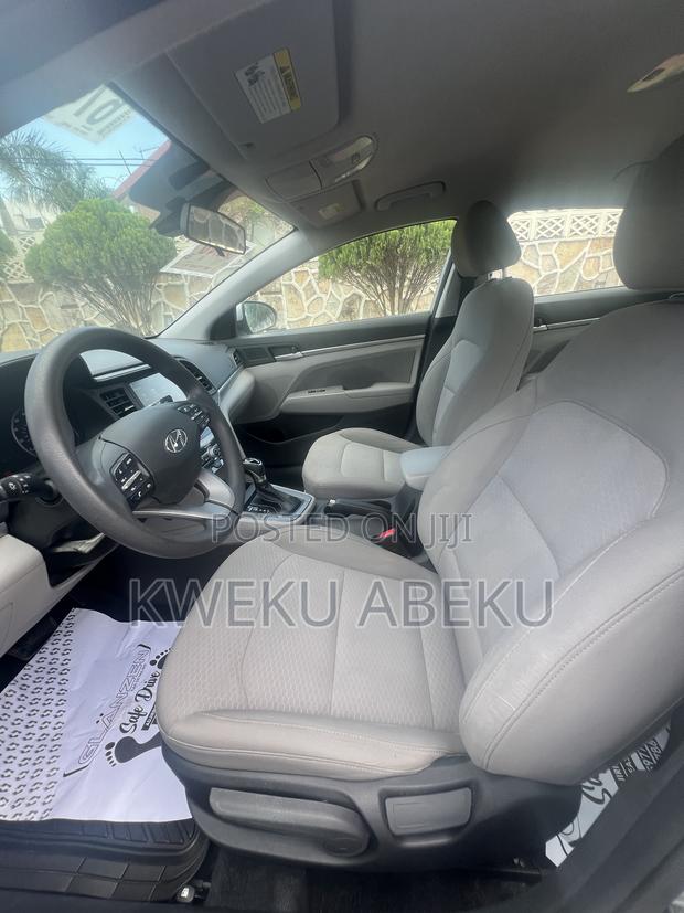 Hyundai Elantra SE 2020 Silver