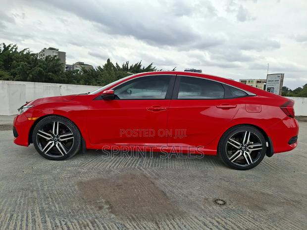 Honda Civic 2016 Red