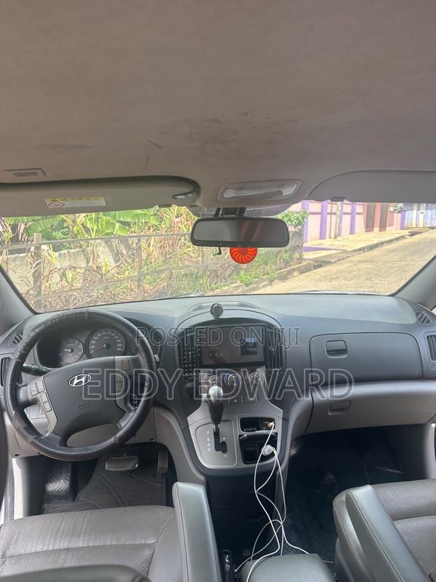 Hyundai H300 2013 Silver