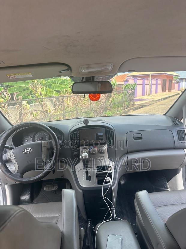 Hyundai H300 2013 Silver