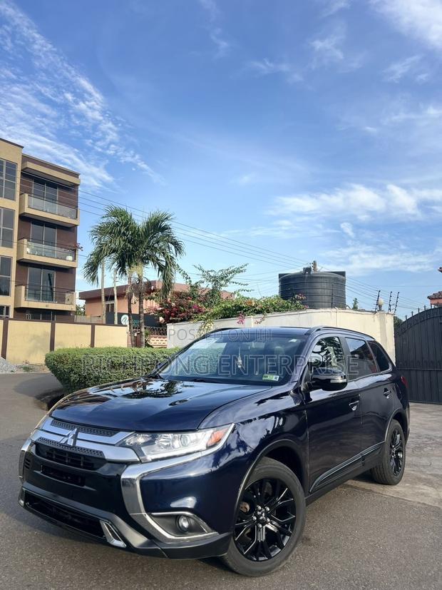 Mitsubishi Outlander SE FWD 2019 Blue
