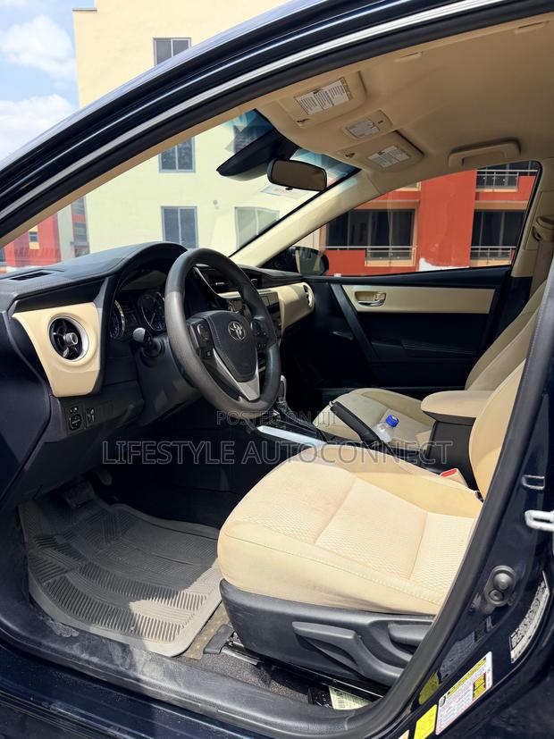 Toyota Corolla 2017 Blue