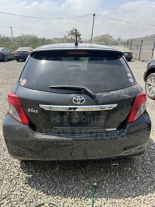 Toyota Vitz 1.3 AWD 3dr 2014 Black