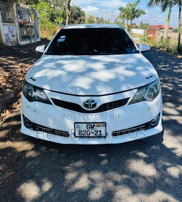 Toyota Camry 2014 White