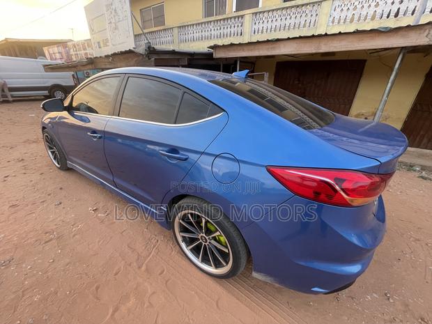 Hyundai Elantra Sport 2018 Blue