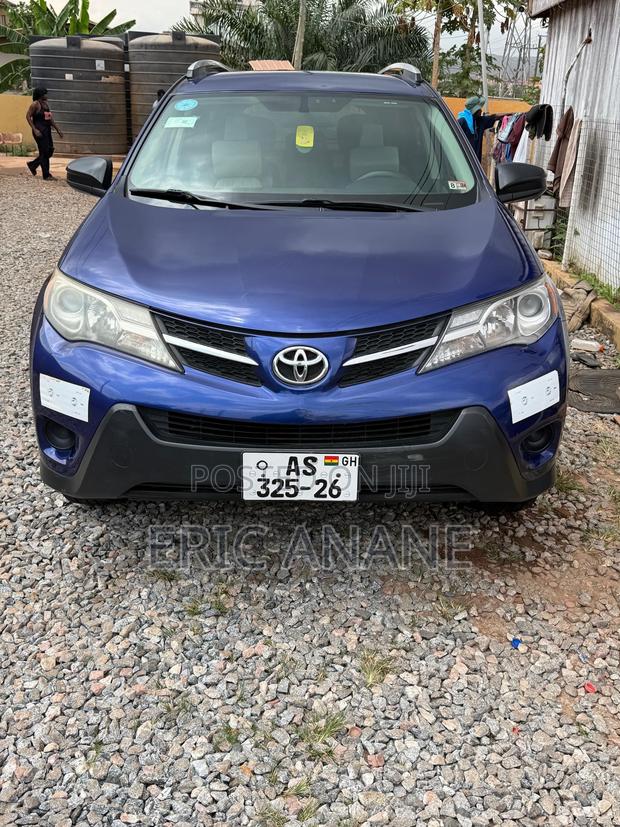Toyota RAV4 2015 Blue