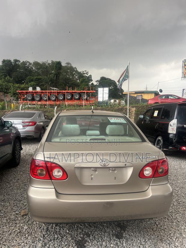 Toyota Corolla 2008 Gold