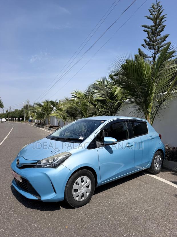 Toyota Vitz 2015 Blue