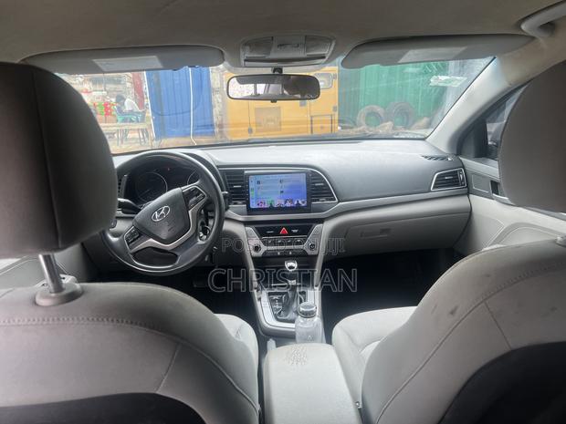 Hyundai Elantra 2027 Gray