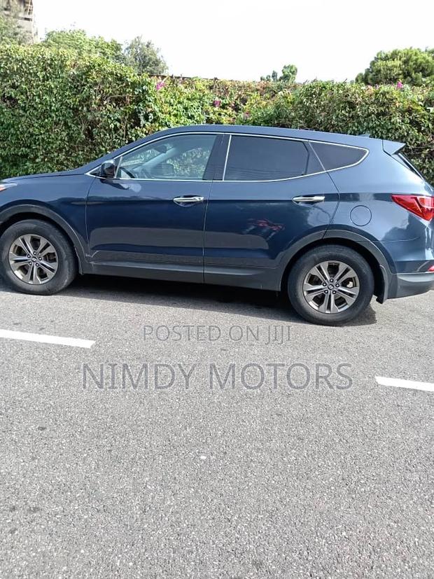 Hyundai Santa Fe SE AWD 2018 Blue