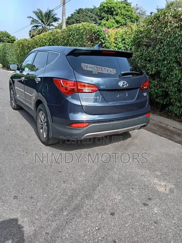 Hyundai Santa Fe SE AWD 2018 Blue