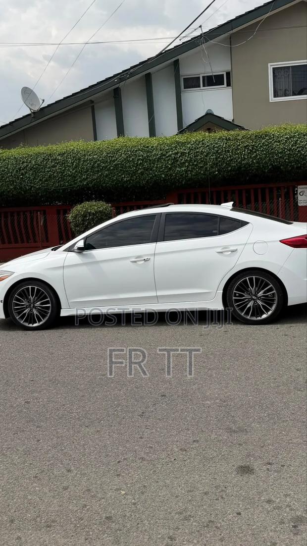 Hyundai Elantra 2018 White