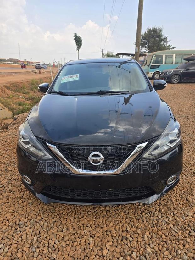 Nissan Sentra 2019 Black