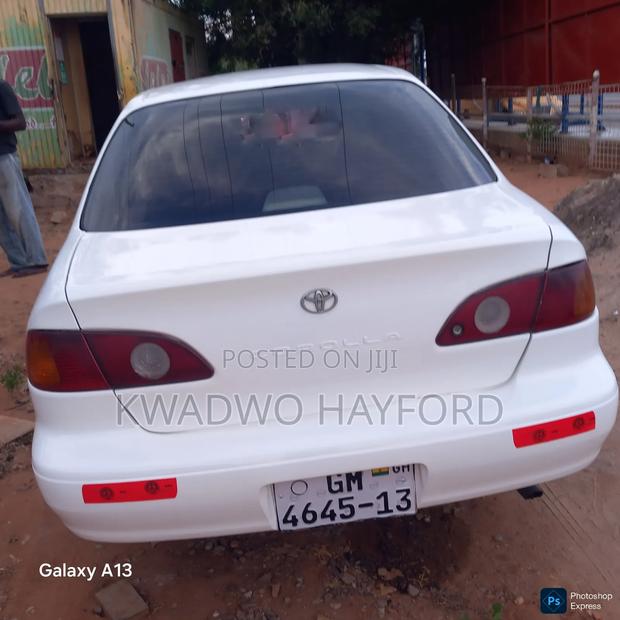 Toyota Corolla 2003 White