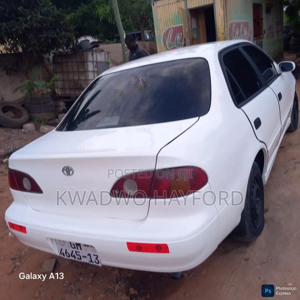 Toyota Corolla 2003 White