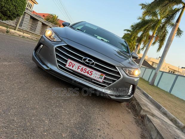 Hyundai Elantra 2018 Gray