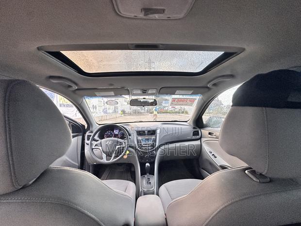 Hyundai Accent SE Sedan 2017 Gray