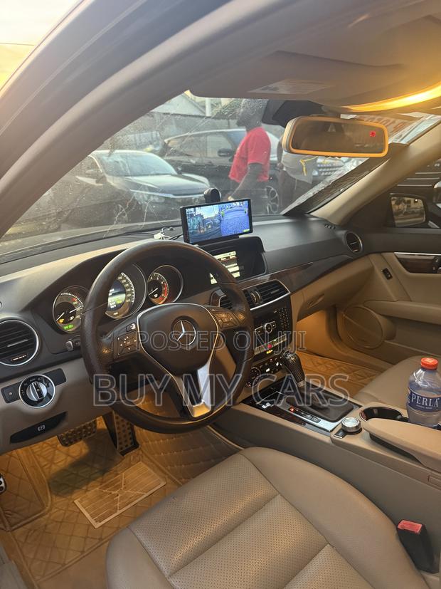 Mercedes-Benz C300 Sport 4Matic Sedan AWD (3.5L 6cyl 7A) 2014 Black