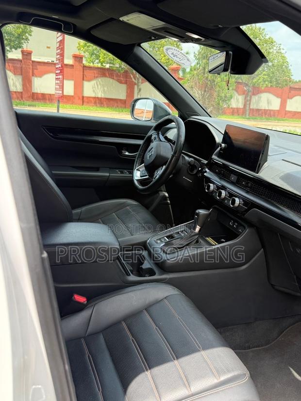 Honda CR-V 2023 White
