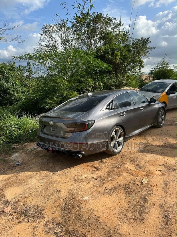 Honda Accord Touring 2018 Gray