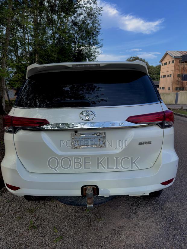 Toyota Fortuner 2019 White