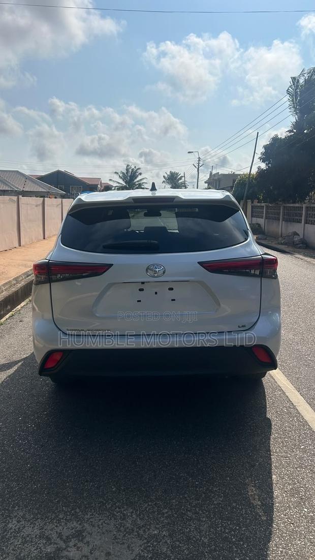 Toyota Highlander 2022 White