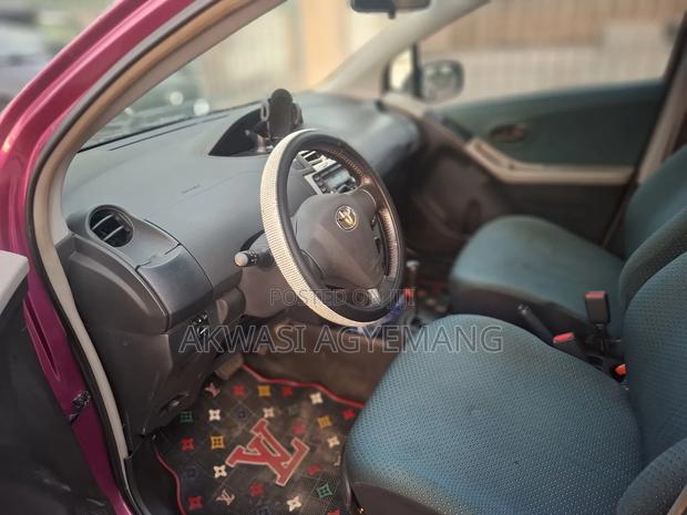Toyota Vitz 1.0 FWD 5dr 2009 Ivory