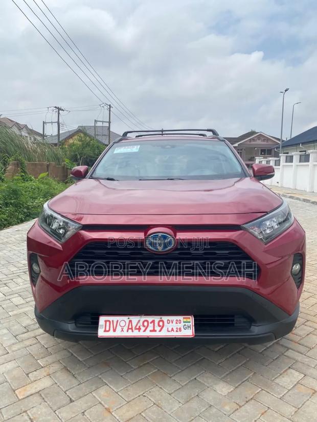 Toyota RAV4 LE AWD 2019 Red
