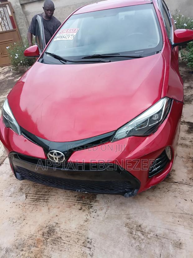 Toyota Corolla 2016 Red