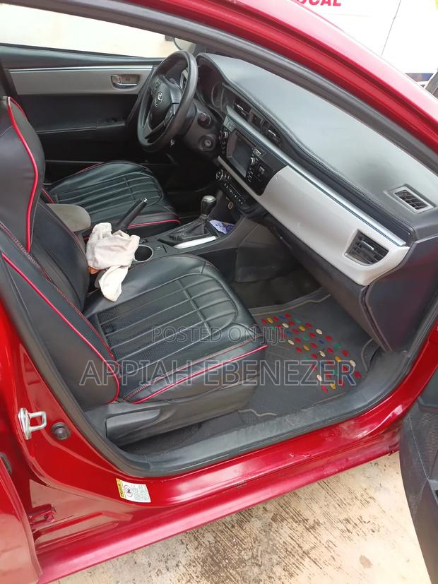 Toyota Corolla 2016 Red