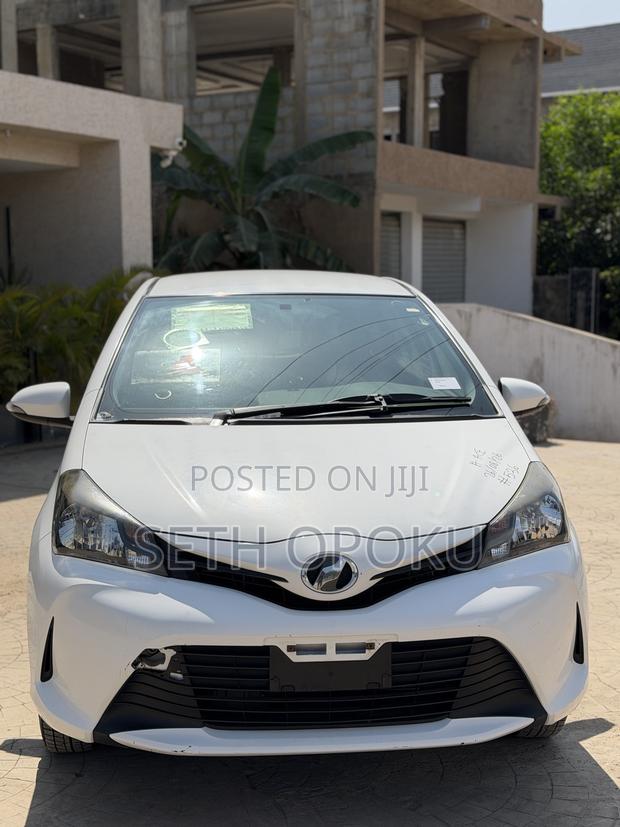 Toyota Vitz 1.3 FWD 5dr 2016 White
