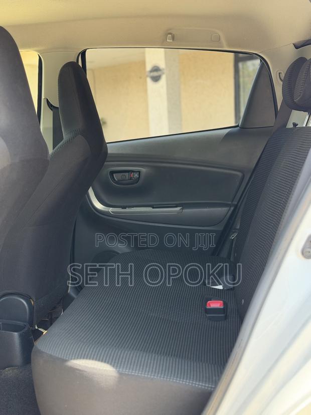 Toyota Vitz 1.3 FWD 5dr 2016 White