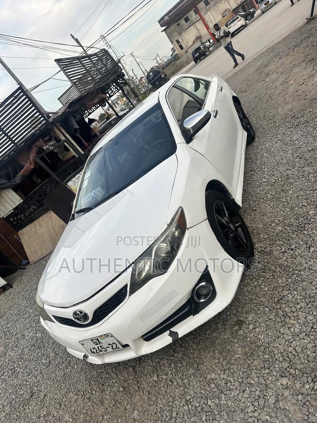 Toyota Camry 2014 White