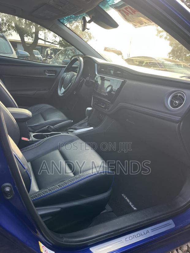 Toyota Corolla XSE 4dr Sedan (1.8L 4cyl CVT) 2017 Blue