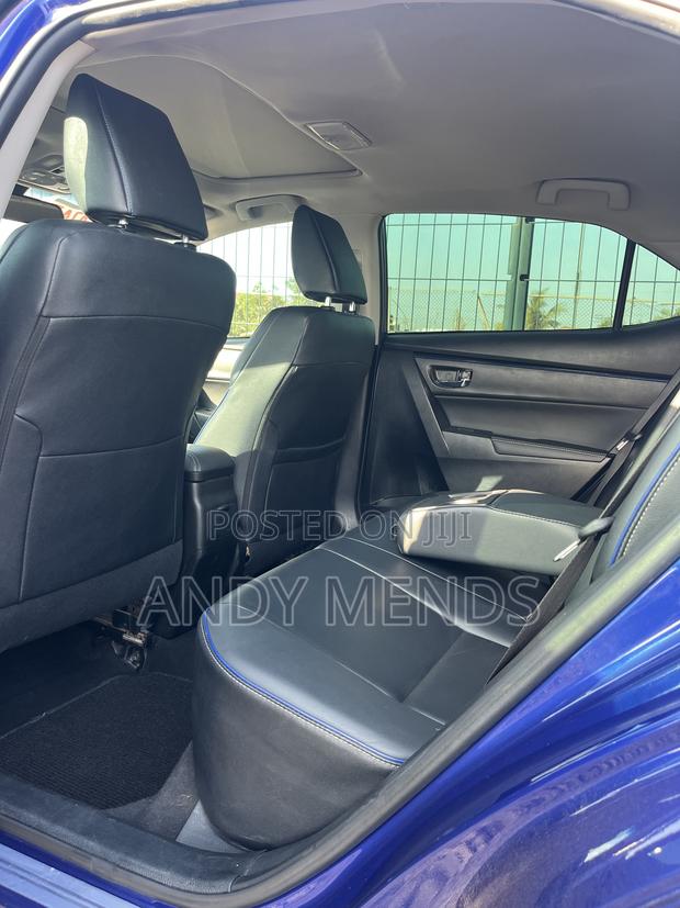 Toyota Corolla XSE 4dr Sedan (1.8L 4cyl CVT) 2017 Blue
