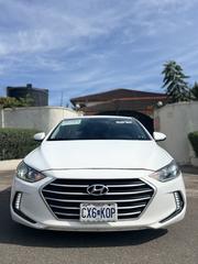 Hyundai Elantra SE Sedan FWD (2.0L 4cyl 6M) 2017 White for sale