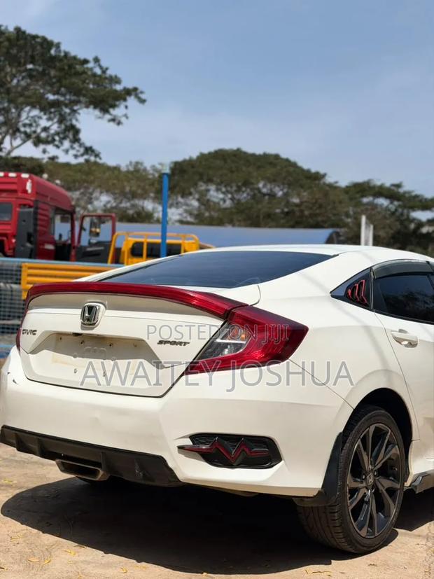 Honda Civic 2021 White