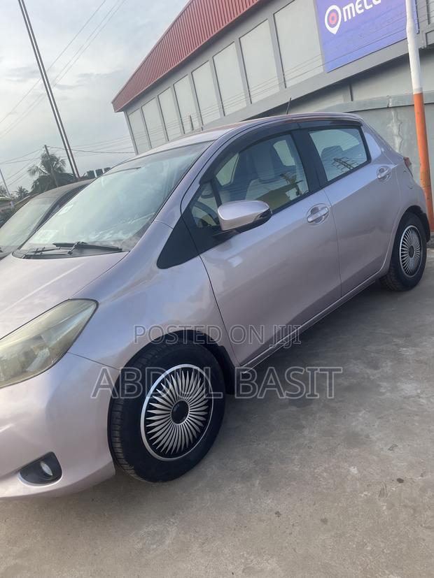 Toyota Vitz 2012 Pink