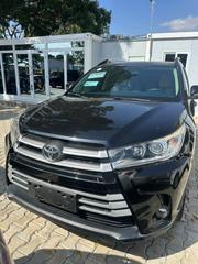 Toyota Highlander XLE FWD 2020 Black for sale