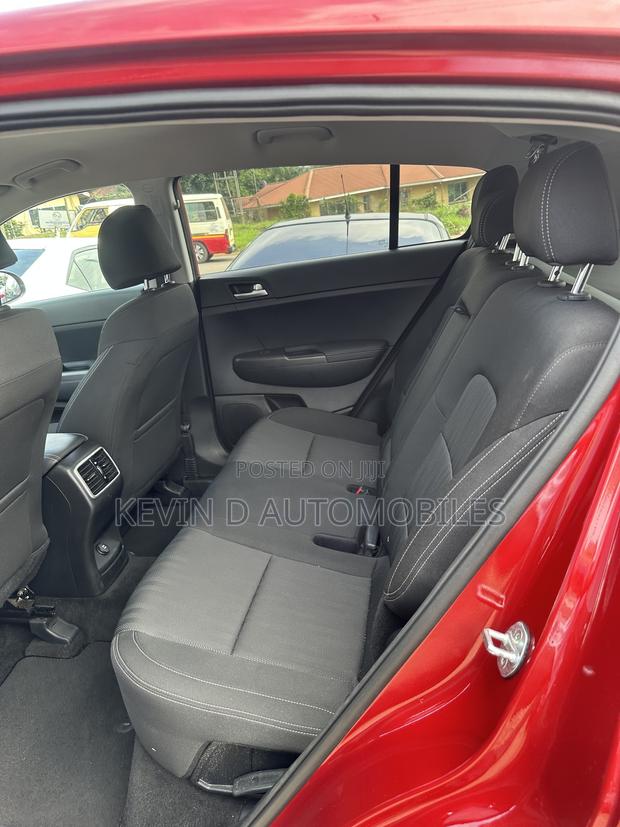 Kia Sportage LX 2022 Red