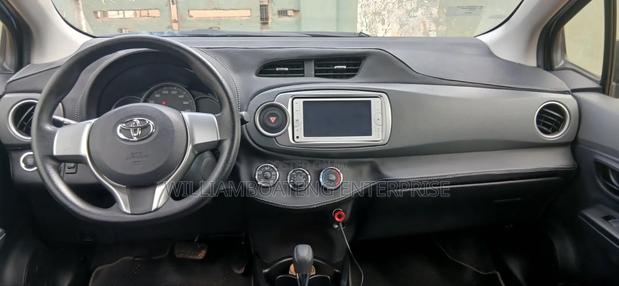 Toyota Vitz 1.3 AWD 3dr 2014 Blue