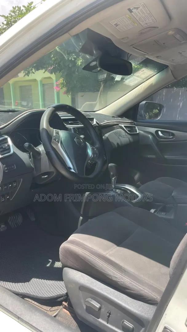 Nissan Rogue 2015 White