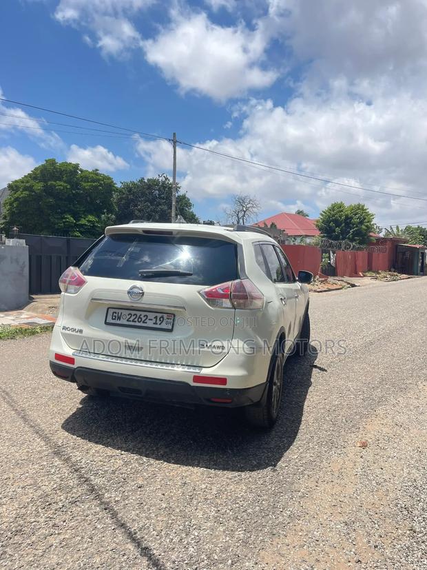 Nissan Rogue 2015 White