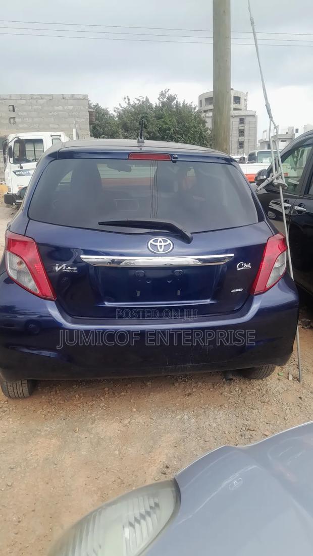 Toyota Vitz 1.3 FWD 5dr 2012 Blue
