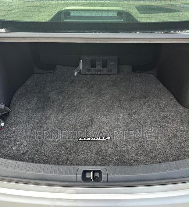 Toyota Corolla 2021 Gray