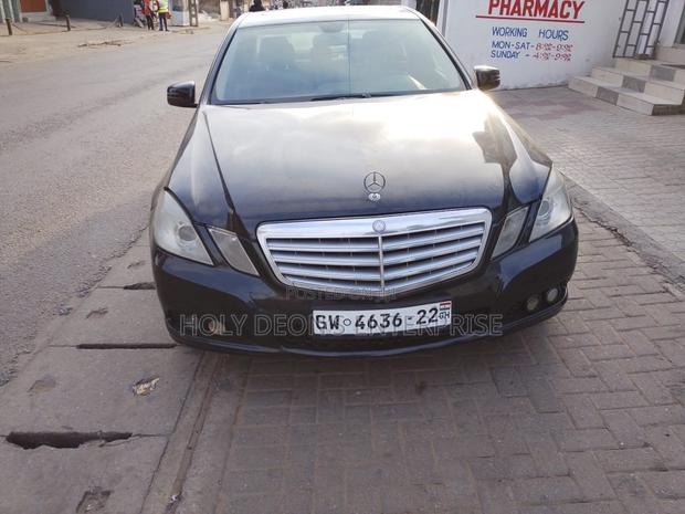 Mercedes-Benz E300 2012 Black