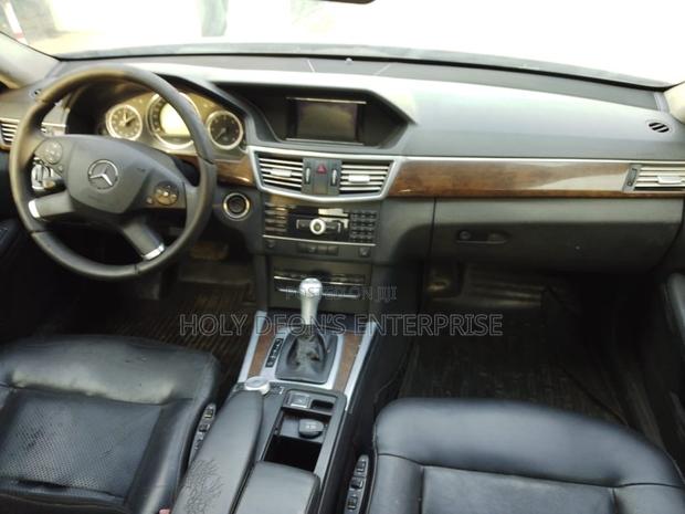 Mercedes-Benz E300 2012 Black